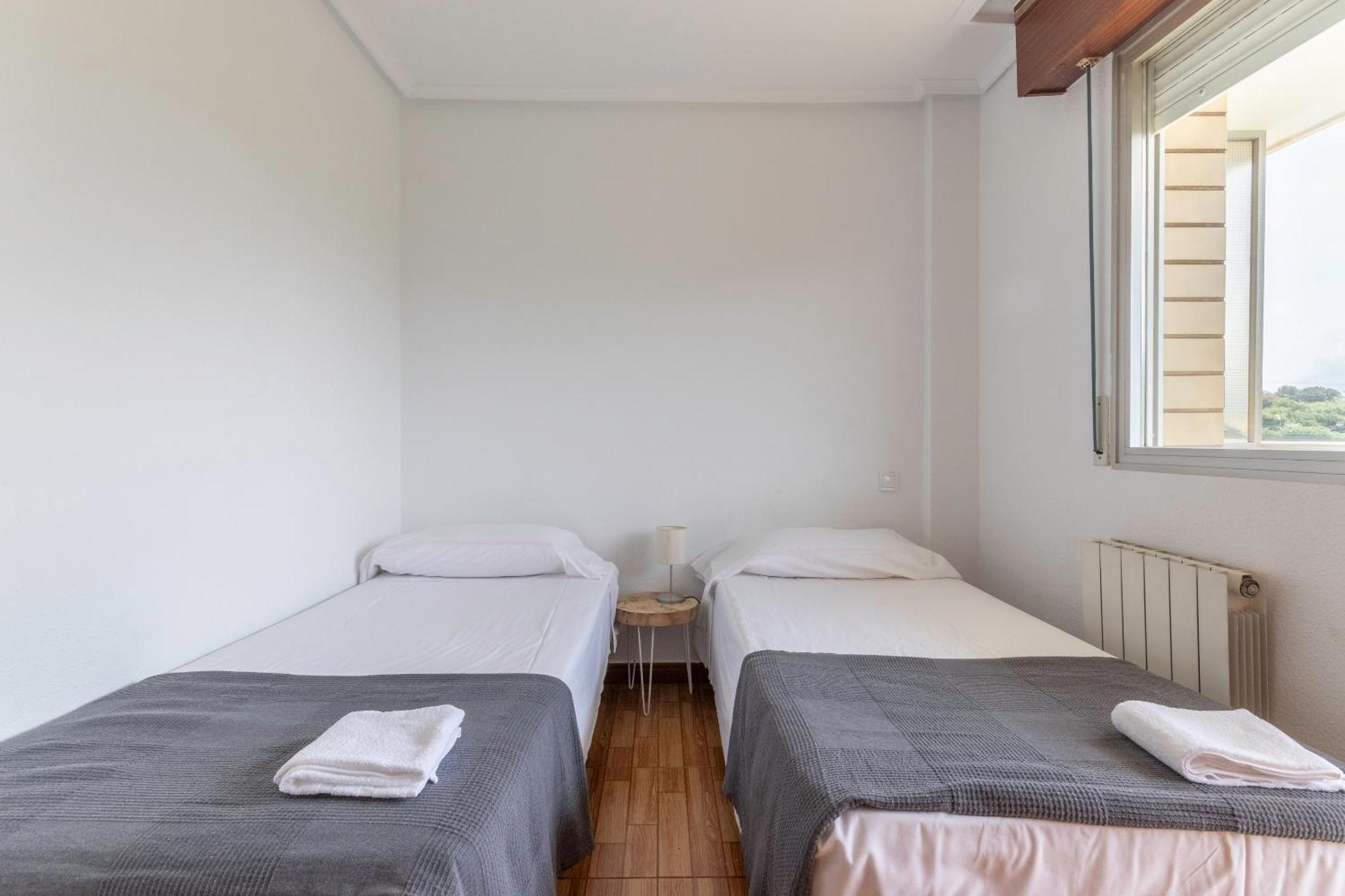 La Arena Apartamentos Zierbena Екстериор снимка