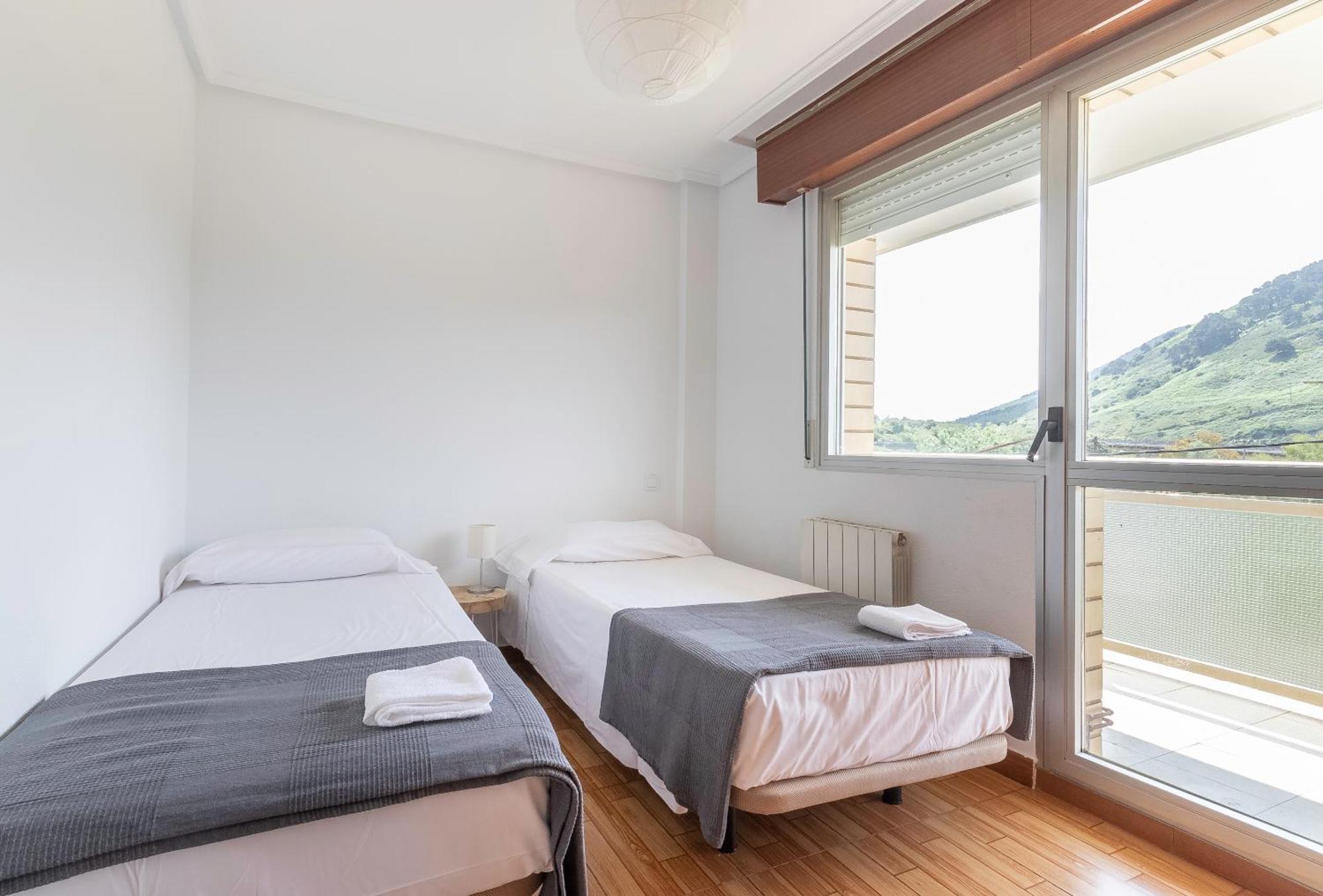La Arena Apartamentos Zierbena Екстериор снимка